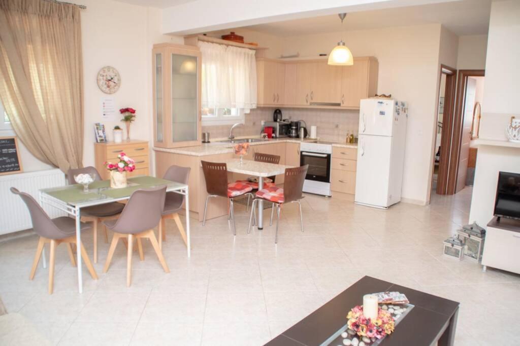 Relaxing Holidays In Nea Irakleitsa Nea Iraklitsa Екстериор снимка